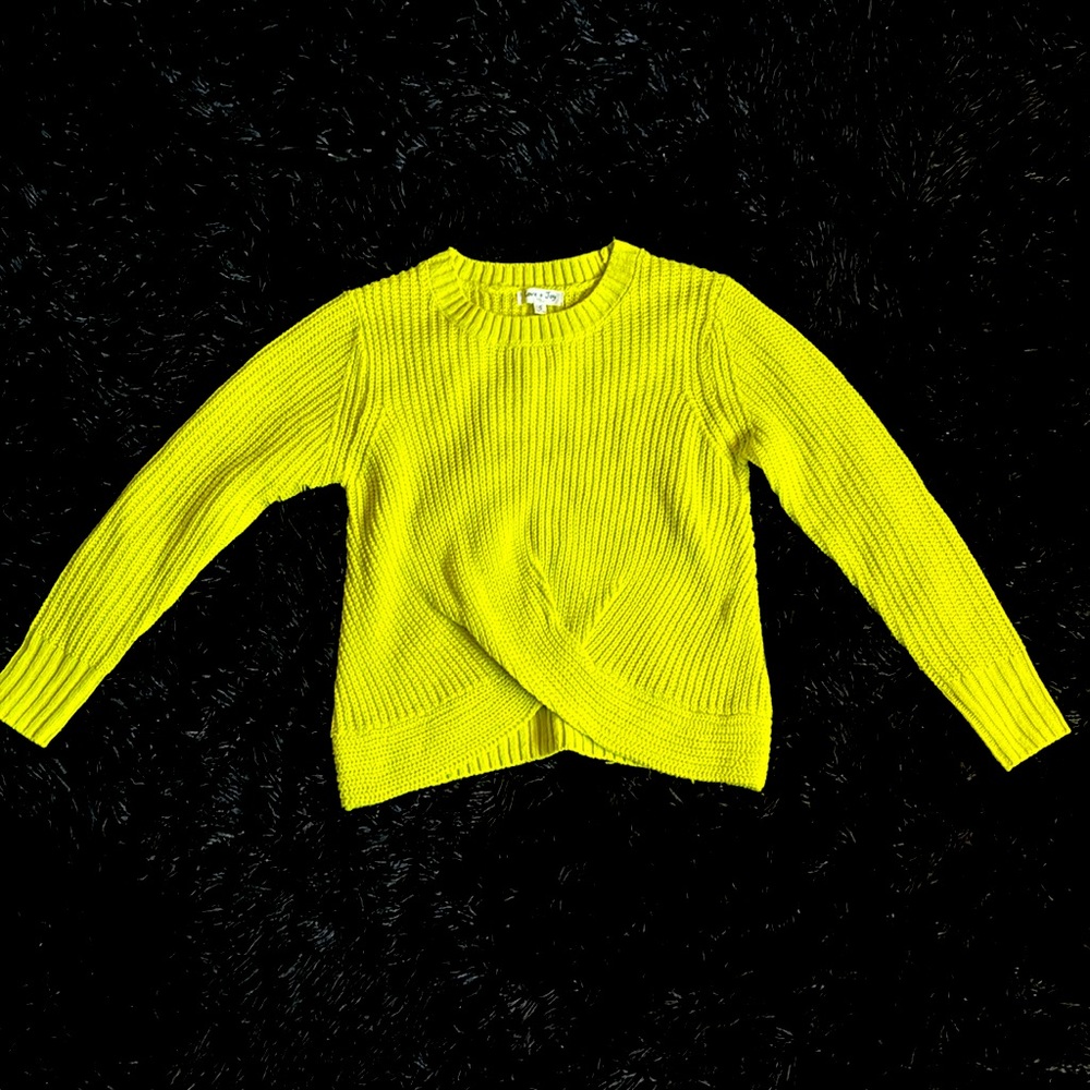 Lime green long sleeve sweater. Only worn once.